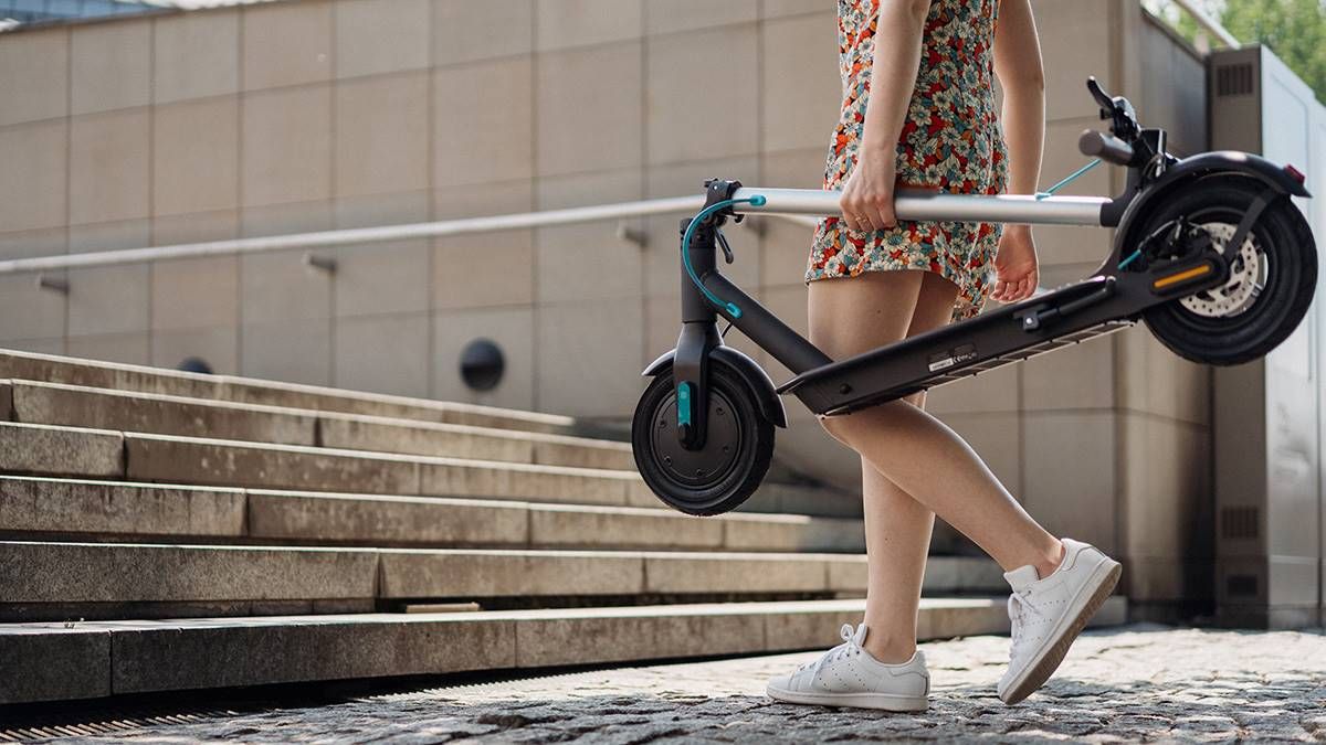 Hulajnoga elektryczna nie musi kosztować majątek – przegląd modeli na każdą kieszeń