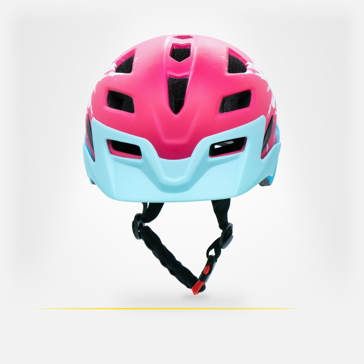 Kask dziecięcy MOTUS MTB od przodu: daszek, otwory wentylacyjne, paski i klamra z miękką nakładką.