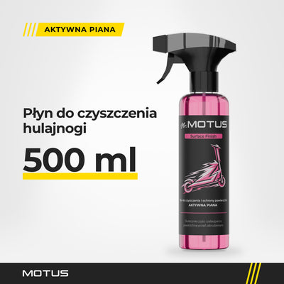 Płyn do czyszczenia hulajnogi Mr. MOTUS Surface Finish 500 ml w jasnym studiu, etykieta z napisem Aktywna piana.