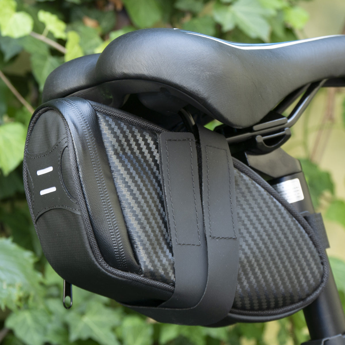 Torba podsiodłowa MOTUS 1,5 l - zamontowana pod siodełkiem roweru
